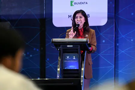 Menkomdigi Percepat Akses Internet Kawasan Timur Guna Pemerataan AI di Indonesia